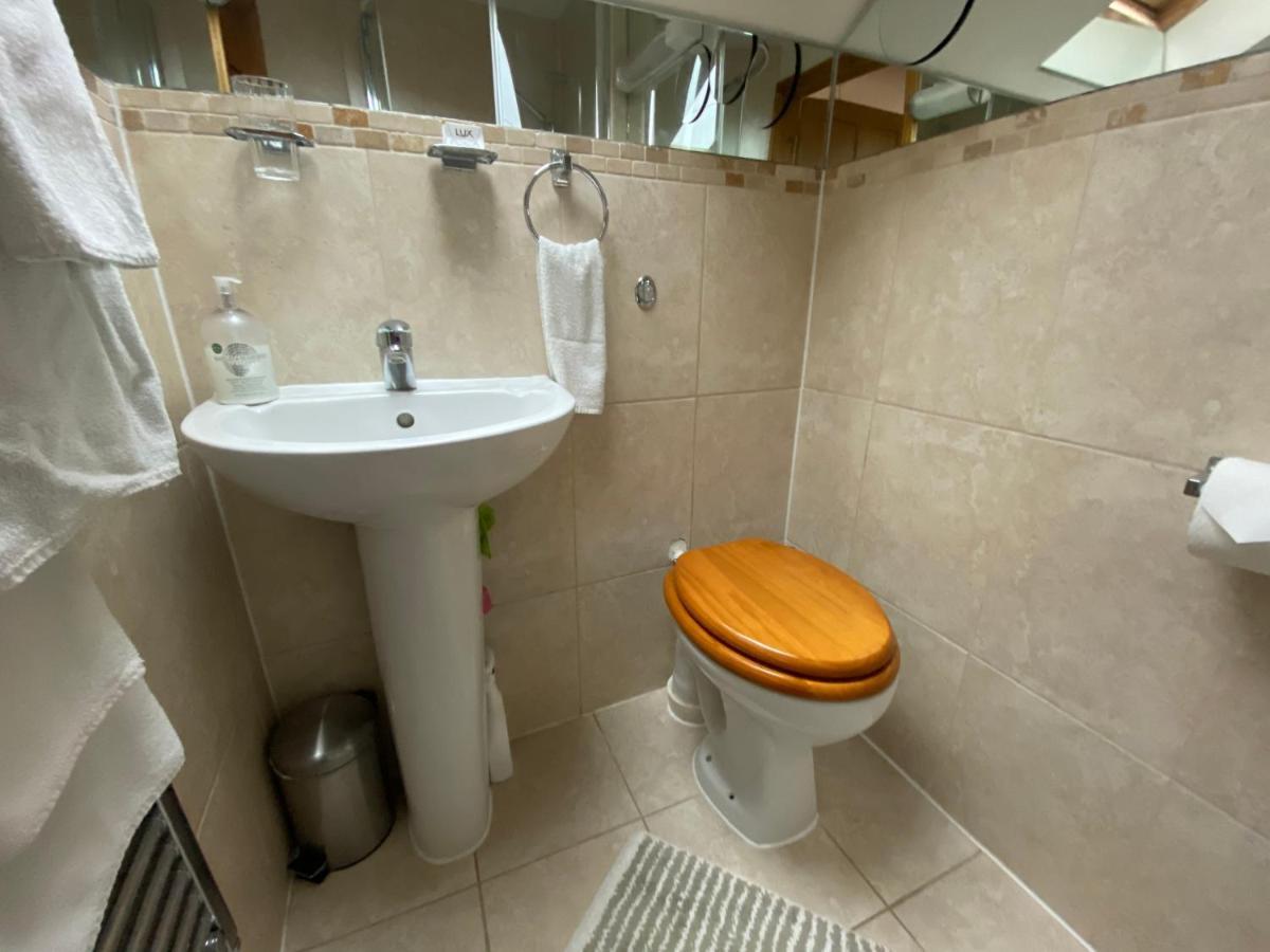 Отель Thompsons Arms Flaxton Экстерьер фото