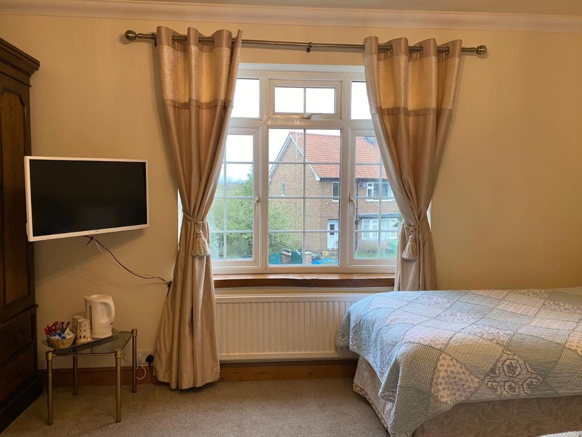Отель Thompsons Arms Flaxton Экстерьер фото